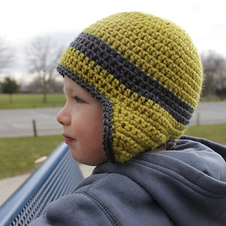 Green_earflap_hat_side_small2