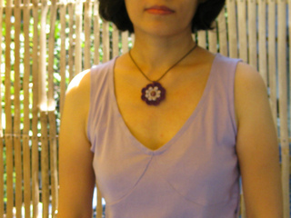 Crochet_pendant_003_small2