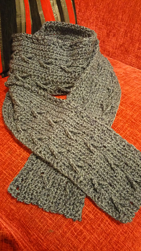 Ravelry: Go West, Young Man Scarf pattern by Marie Segares