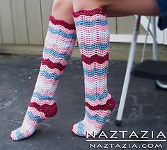 Crochet-knee-high-ripple-socks_small