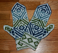 Blue_mittens_small