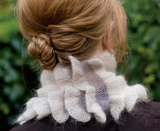 Pleated_scarf1_300dpi_small2
