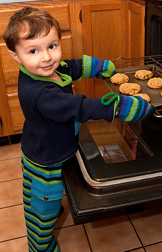 Little_chef_mitts_sized_medium