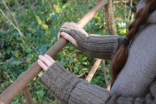 Fingerless_mitts_6_small2
