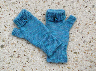 Button_top_mitts_best_pic_small2