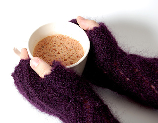 Mitts_close_up_choc_small2