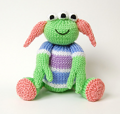 Alien_sitting_demure_small