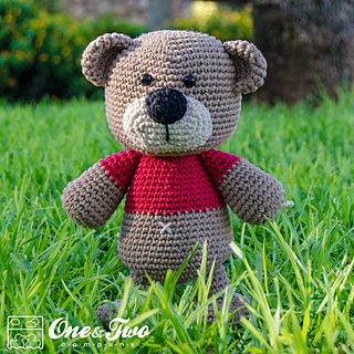 Teddy_sweet_hugs_amigurumi_01_small2