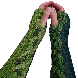 Green_fingerless_mittens_small2
