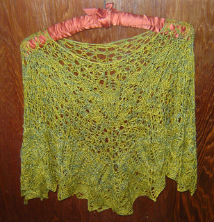 Lace_poncho_hanging_small2