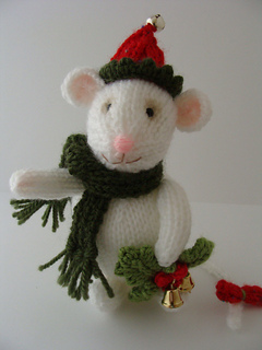 Holly_mouse_1e_small2