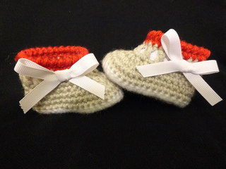 Sock_monkey_booties_small2