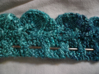 Ravelry: Something New and Blue: A Wedding Garter pattern by Roza Anthony