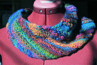 That_nice_stitch_cowl_small2