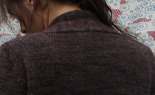 Baily_neck_detail_medium