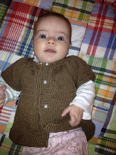Abby_s_first_sweater_small2