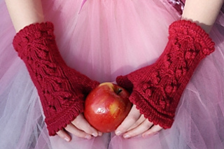 Apple_a_day_hand_mitts_0041_small2