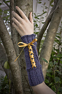 Beribbonedmitts_jstockert_medium_small2