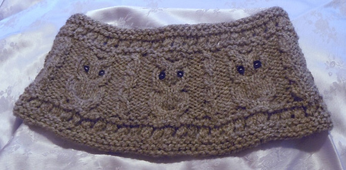 Hootin_it_cowl_detail_online_medium