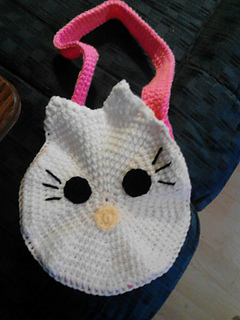 Hello_kitty_purse_with_hot_pink_strap_small2