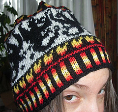 Dragonfight_beanie3_small
