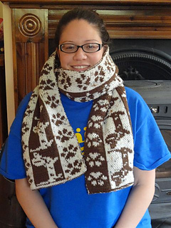 Doxie_scarf2_small2