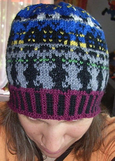 Night_cats_beanie3_small2