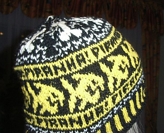 Piranha_beanie5_small2