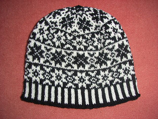Black_star_beanie_small2