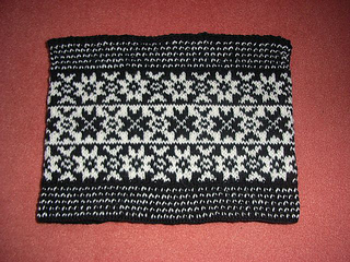 Black_star_cowl_small2
