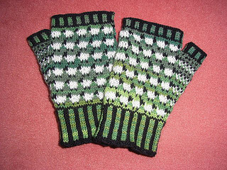 Sheep_mitts1_small2