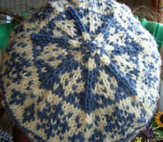 Snowflakes_beanie2_small2