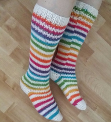 Ravelry: Bagpuss stripey socks pattern by Nikki Swift
