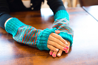 Pattern_tiltgauntlets-1_small2