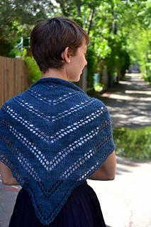 Diagonal-lace-shawl-knitting-pattern_small2