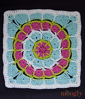 Moogly-magic-spike-mandala-12-inch-square_small2