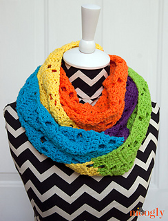Neon-dreams-white-cowl_small2