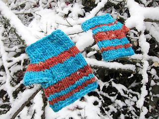 Striped_on_snow_small2