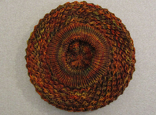 Hypatia_beret_sisaympyra_small2