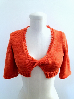 Twist_front_shrug_front_small2
