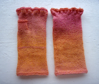 Finished_mitts_2_small2