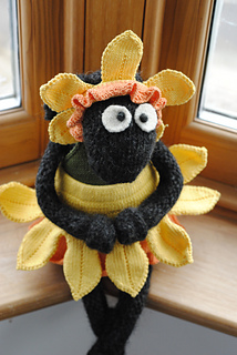 Daffodil_sheep_above_small2