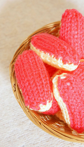 Rhubarb_and_custard_sweet_2_medium