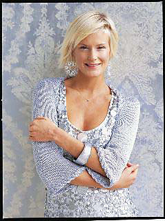 Ksh09silvershrug1_small2
