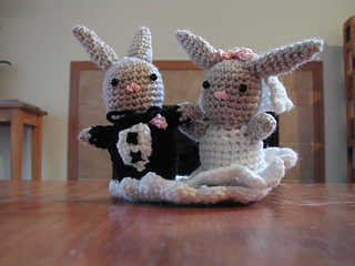 Ravelry: Amigurumi Bunny Wedding Cake Topper pattern by ...