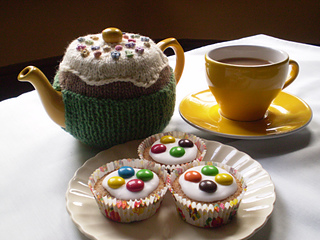 Ravelry Fairy Cake Tea Cosy Pattern By Frankie Brown Ravelry Fairy Cake Tea Cosy Pattern By Frankie Brown
