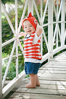 Hooded_tank_top_clown_fish_3_small2