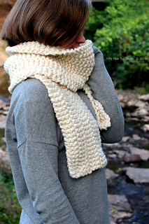 Side_line_scarf_1_wc_small2