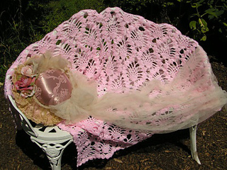 Pineappleshawlpink1a_small2