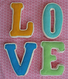 Love_2_small2